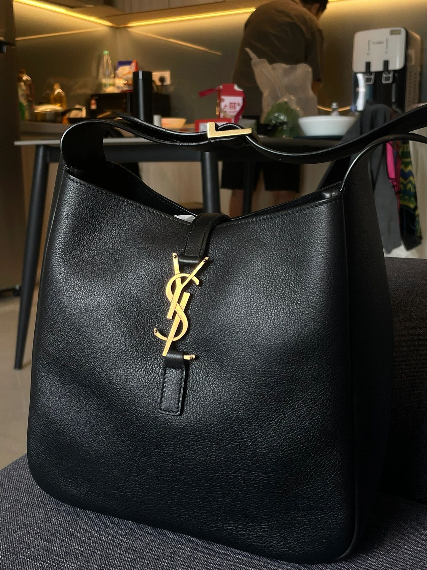 YSL BOLSO DE HOMBRO CLASICO NEGRO 