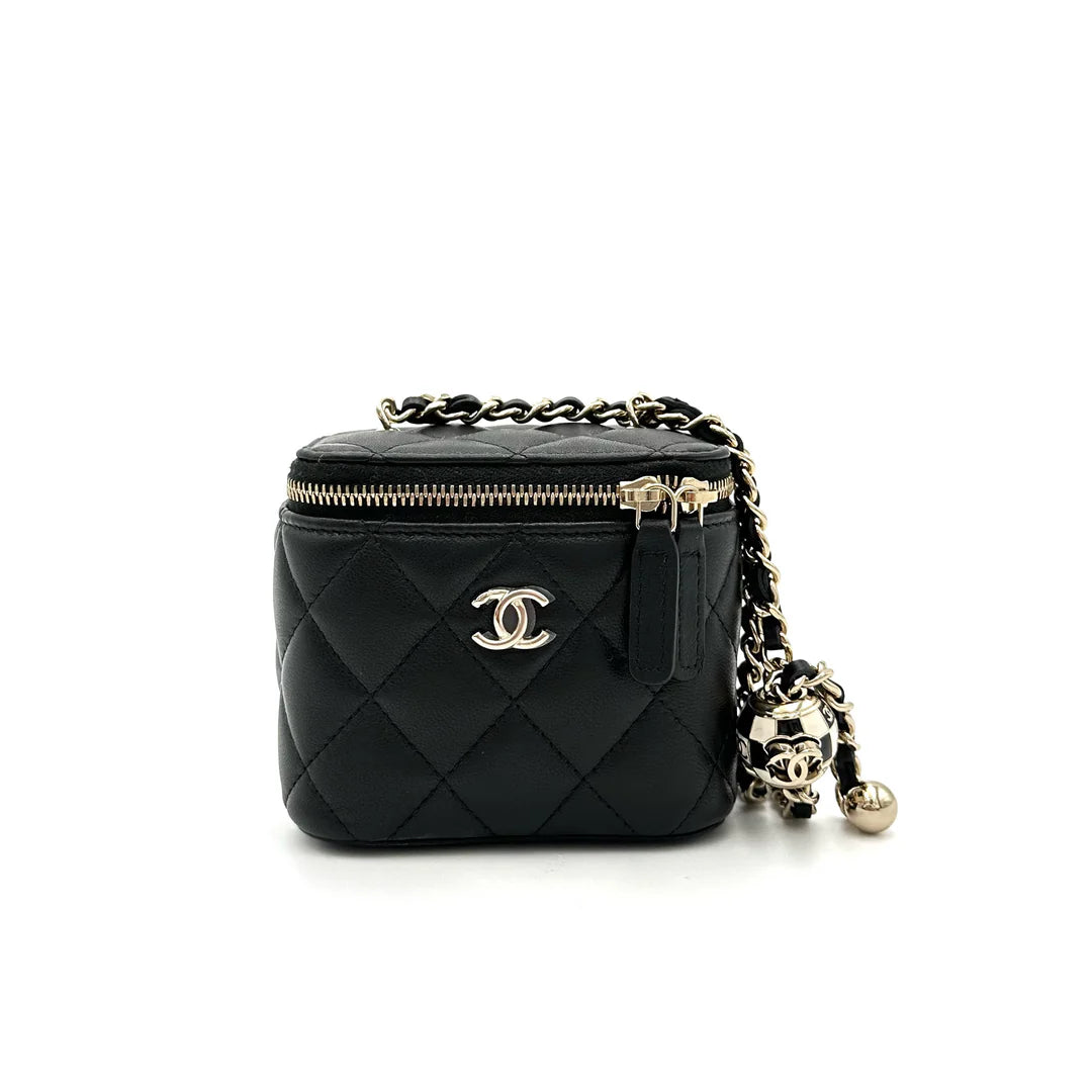 CHANEL VANITY SQUARE