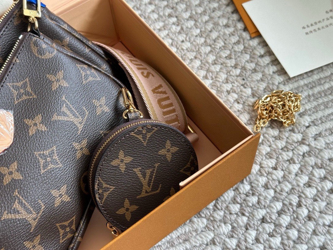 LV MUKLTIPOCHETTE