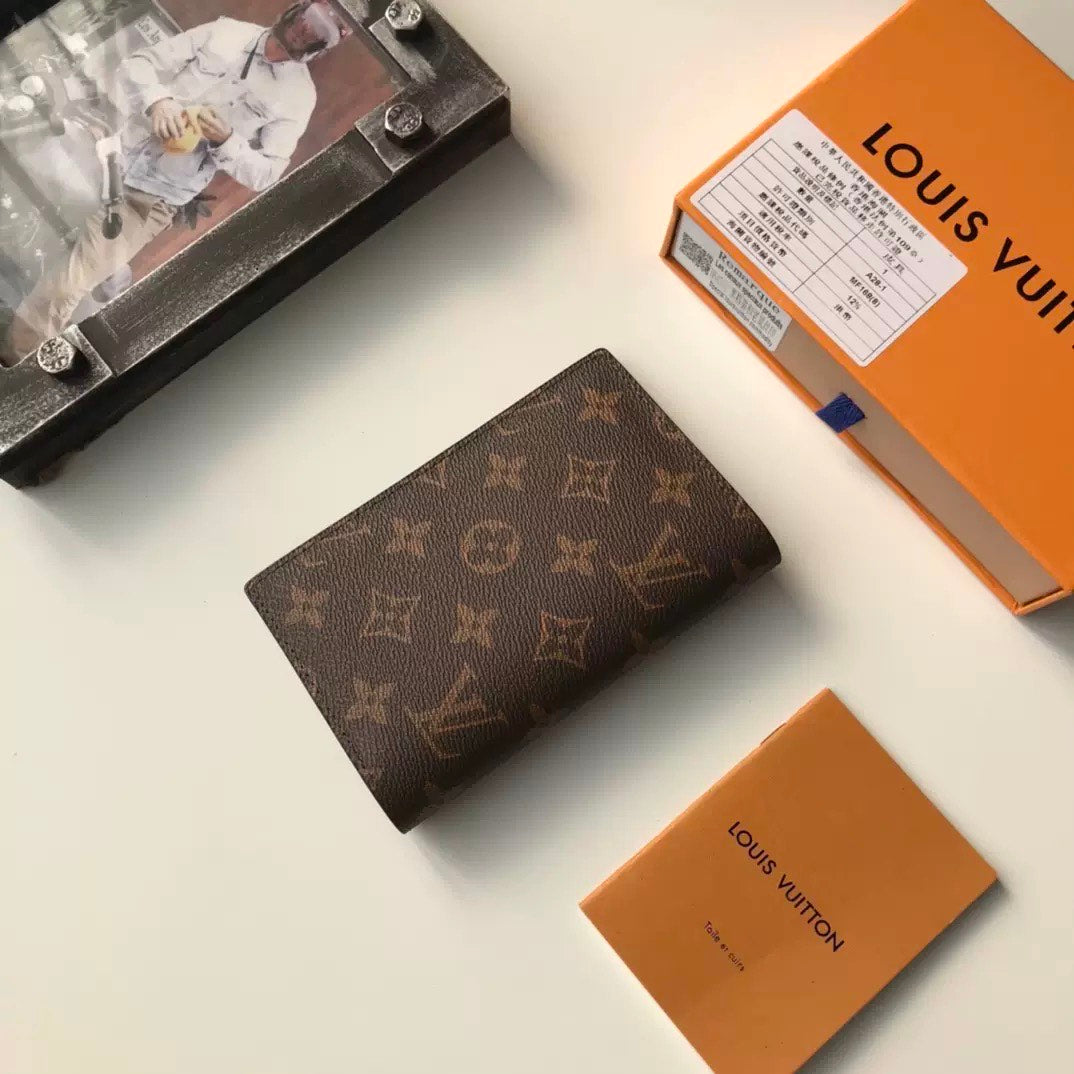 LV MONOGRAM PASSPORT COVER